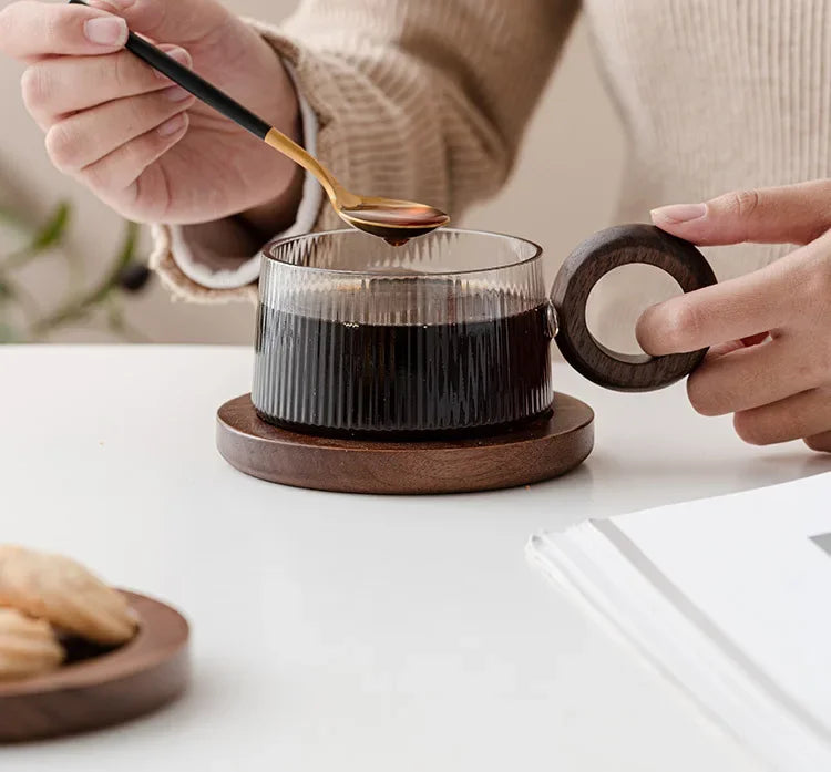 Vertical glass coffee cup and saucer set high-grade exquisite household walnut tea cup female milk cup with spoon.